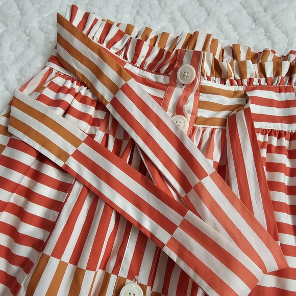 Who What Wear Geometric Coastal Pristine Paper Bag Waist Button Front Midi Skirt - Picture 9 of 12